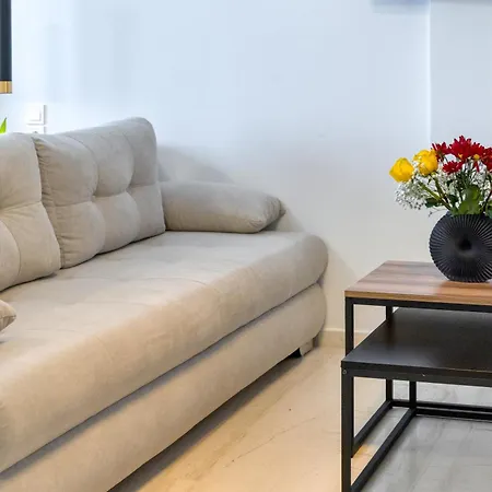 Апартаменти Alpha Seaview Luxury By Estia *