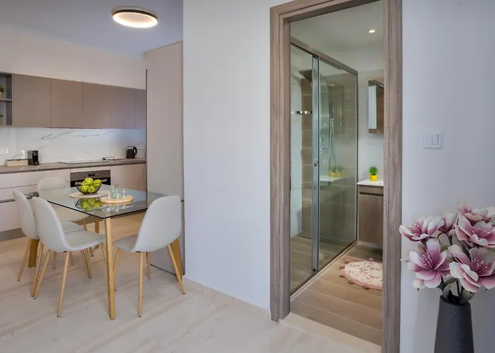 Lägenhet Alpha Seaview Luxury By Estia *